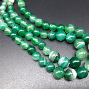 Vintage jaren 1950 halverwege de eeuw handgemalen malachiet ketting met dubbele strengen