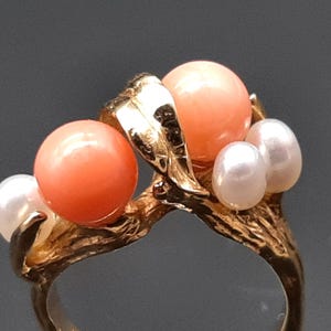 Anello vintage in oro 14 carati con corallo e perla d'acqua dolce - taglia F immagine 8