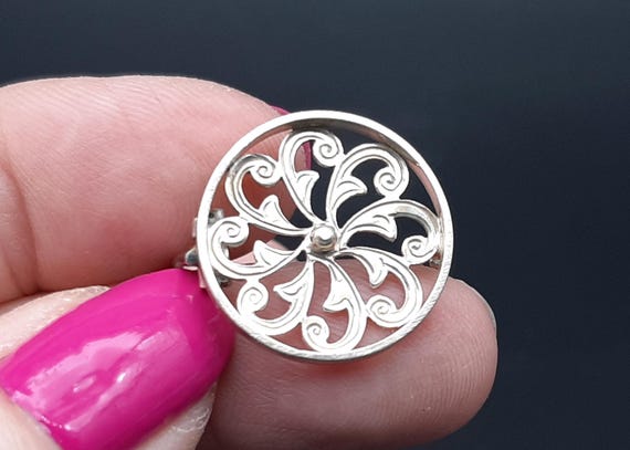 Antique Victorian Solid Silver Small Pin Wheel Ce… - image 7