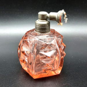 Antique Edwardian to Art Deco Pink Glass Perfume Bottle Atomiser