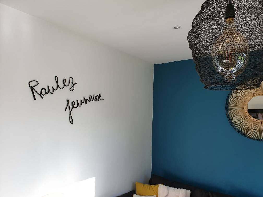 Décoration Murale Mot, Phrase ou Expression Personnalisable en Tricotin et Fil d'aluminium, Couleur 