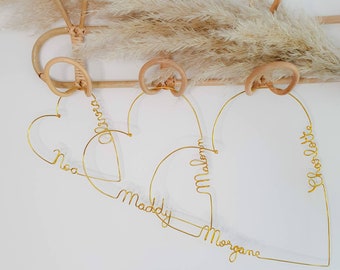 Personalized heart Mother's Day gift with children's first names in gold, silver, copper or black wire