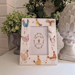 Supercute Chicken/Hen Distressed Photo Frame With Two Little Wooden Hanging Hearts.Country. Shabby Chic.Hand Decorated.