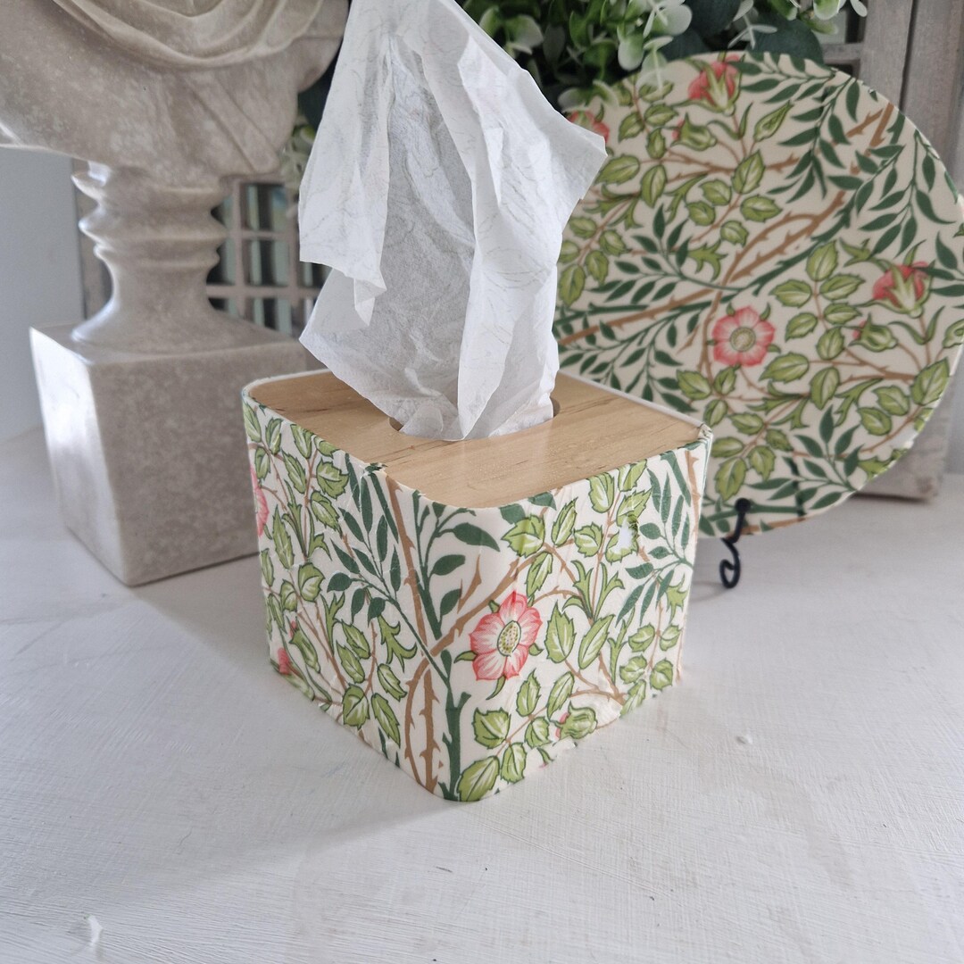 Pretty Tissue Box Beautiful Vintage Floral Design Tissue Box. Available in Different ...