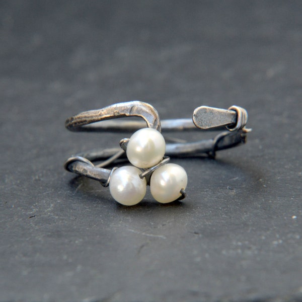 Real Pearl Ring, Sterling Modernist Ring, Three Pearl Ring, Dainty Oxidized Silver Ring, Open Pearl Ring, Artisan Fine Jewelry