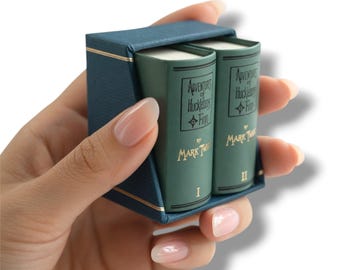 The Adventures of Huckleberry Finn set leather bound 1105 pages