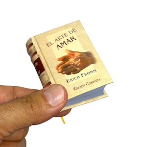 New Miniature Hardcover Book El Arte de Amar Erich Fromm in Spanish easy read