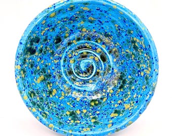 Handgjord keramisk blå Caprice rakskål spiralstruktur – hjulkastad lödderskål