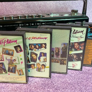 Ultimate Mix Tapes-collectieset: goud en platina, delen 1-5 van Realm Records, muziekcassettes