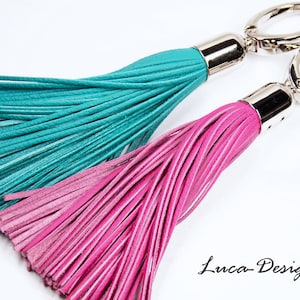 Leather tassel 18 cm (7 inch) leather pendant tassel leather fringe pompom pom pom nappa leather bag pendant charm greyhound collar chain pendant