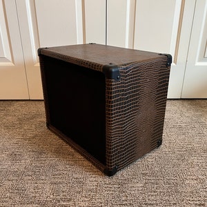 SundoCrafts Hand Crafted 1 x 10 Guitar Speaker Cabinet (Speaker not Included)