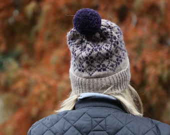 Bonnet jacquard en laine d'alpaga avec pompon. Bonnet de ski d'hiver en jacquard. Cadeau de Noël.