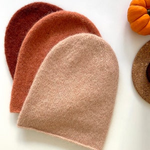 Soft alpaca beanie hat with silk. Lightweight warm alpaca beanie for any season. Click to choose your colour. image 8