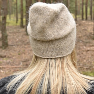 Soft alpaca beanie hat with silk. Lightweight warm alpaca beanie for any season. Click to choose your colour. image 7