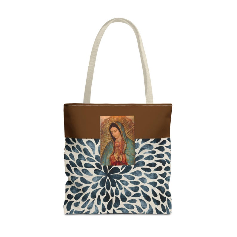 Vår Fru av Guadalupe-tygväska | Handmålad katolsk lookbook och resväska bild 17