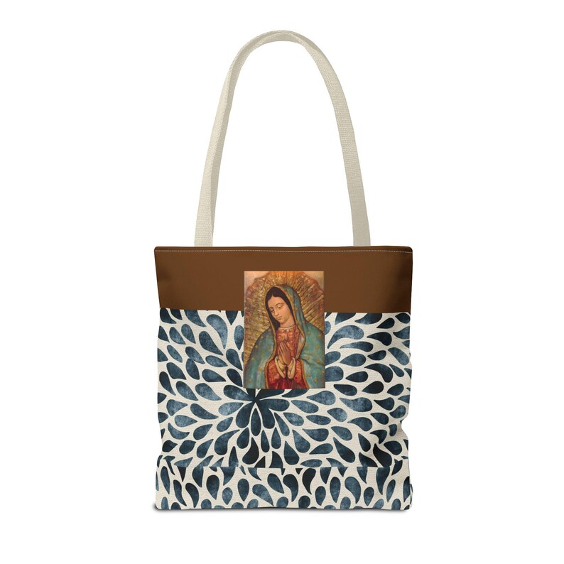 Vår Fru av Guadalupe-tygväska | Handmålad katolsk lookbook och resväska bild 10