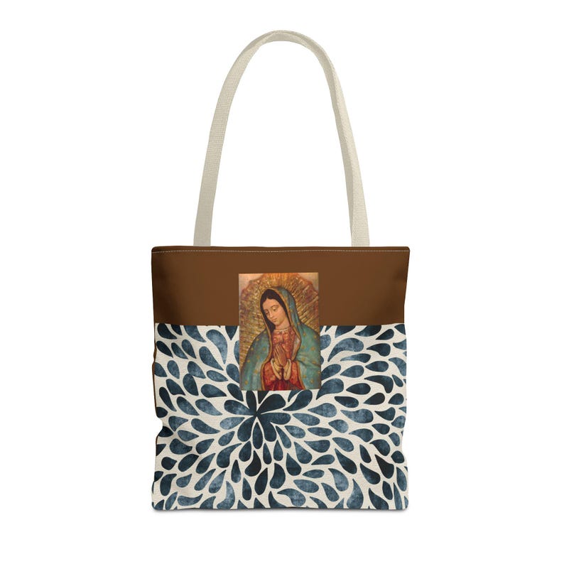Vår Fru av Guadalupe-tygväska | Handmålad katolsk lookbook och resväska bild 9