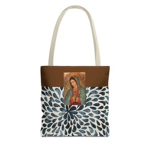 Vår Fru av Guadalupe-tygväska | Handmålad katolsk lookbook och resväska bild 1