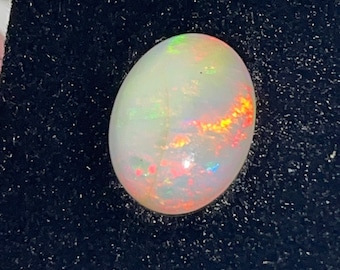 Cabochon di opale etiope