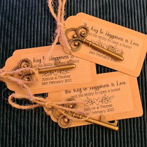 Vintage Rustic Bottle Opener Key with Personalised Kraft Wedding Tag Pack of 20! Wedding Favours for Guests, great for parties!