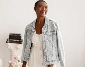 Bridal Gift// Bride Denim Jacket// Custom Bridal Pearl Coat Jacket// Mrs Bride Denim Jacket// Bachelorette Party Outfits- (Denim Jacket)