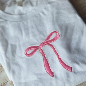 Coquette Shirt Embroidered Pink Bow Sweatshirt Ribbon Crewneck Embroidered Bow Sweatshirt Valentines Lover Outfit Minimal Trendy Sweater