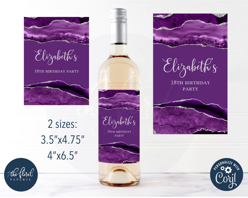 Może przedstawiać: Fioletowa i srebrna etykieta na butelkę wina z tekstem "Elizabeth's 18th Birthday Party". Etykieta ma marmurowy wz&oacute;r z akcentami srebrnego brokatu. Dostępne są dwa rozmiary: 3,5 cala na 4,75 cala i 4 cale na 6,5 cala.