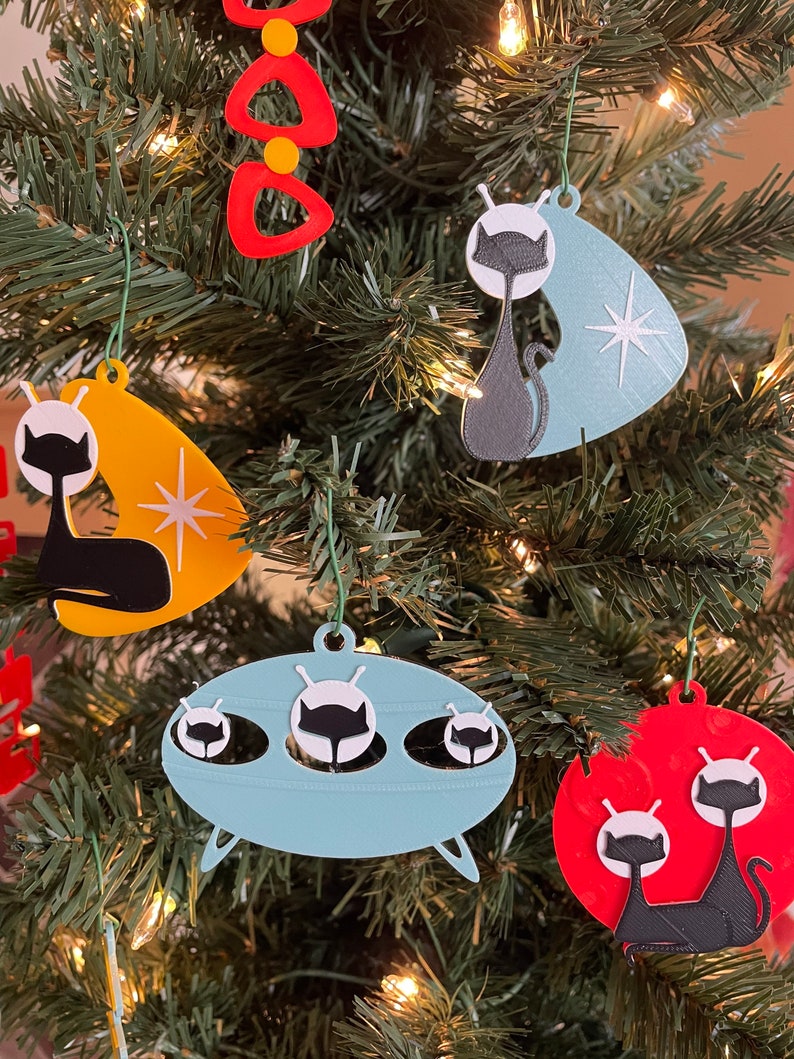 Cat Christmas Greeting Cards - Christmas Tree Bauble Cat Design Blank Cards 150x150mm