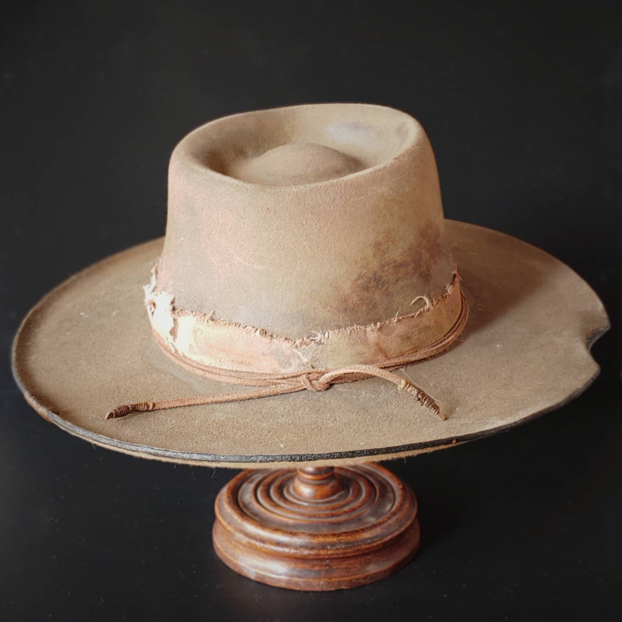 Cowboy hat size 7 5/8. The Wyoming Vagabond from Ugly Outlaw.
