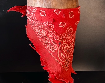 The “Ugly Outlaw Turkey Red” bandana.