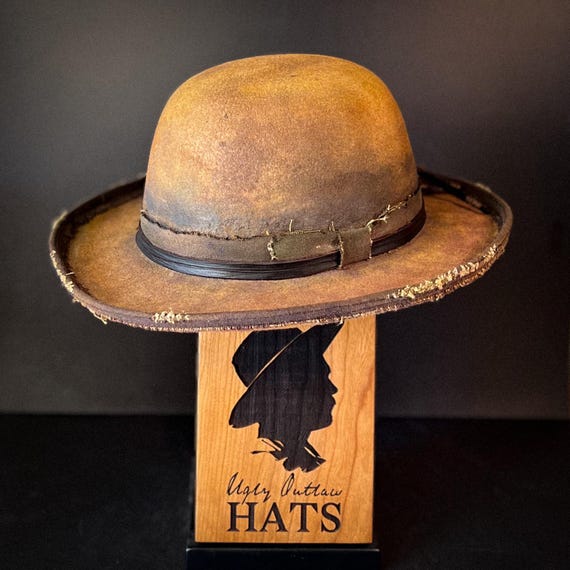 The “Fence Cuttin’ Rustler” size 7 1/4 (58cm) from Ugly Outlaw Hats.