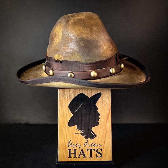 The “Man with Swagger” size 7 1/2  (60cm) long oval from Ugly Outlaw Hats.