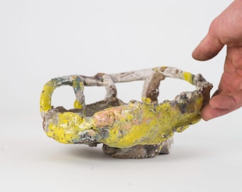 Assiette 53, assiette en grès sculpté à la main