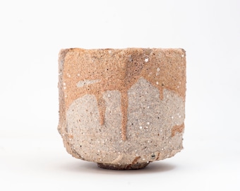 Chawan 56, handgeschnitzte Teeschale aus Sandstein