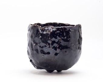 Chawan 42, bol raku noir cuit au bois.