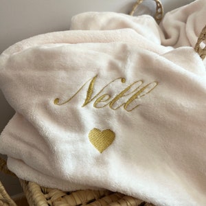 Soft blanket to personalize with the first name of the baby or child of your choice. A beautiful, large blanket that will keep you warm image 4