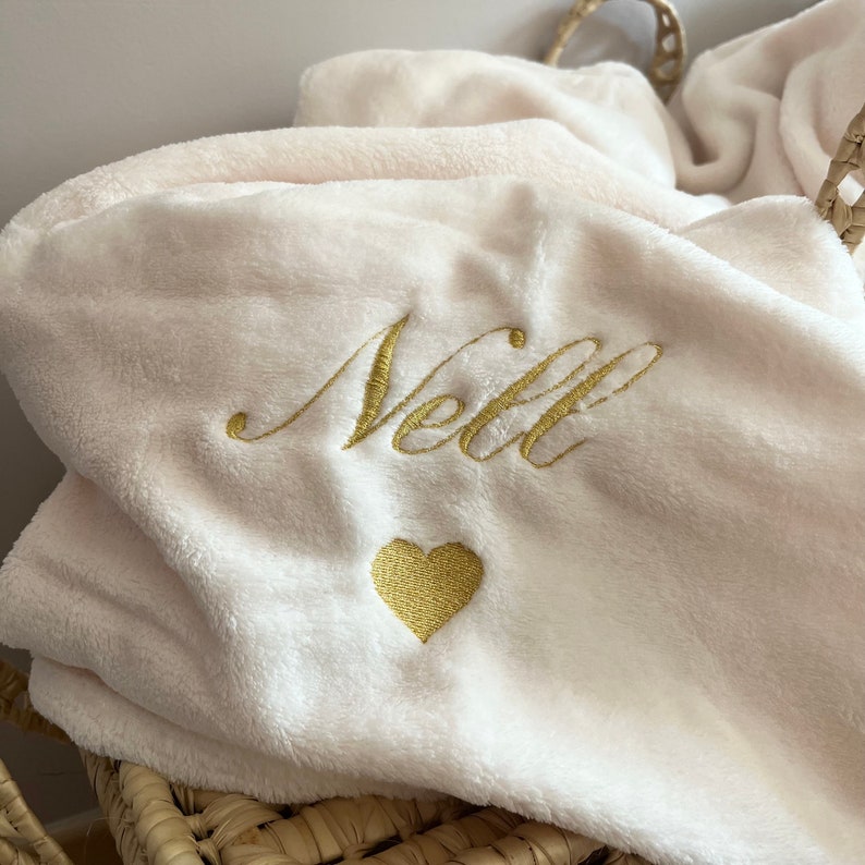 Soft blanket to personalize with the first name of the baby or child of your choice. A beautiful, large blanket that will keep you warm image 4