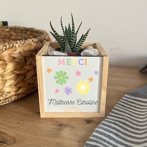 Pretty wooden pencil pot or flower pot to personalize to make a nice gift for Mother's and Grandma's Day