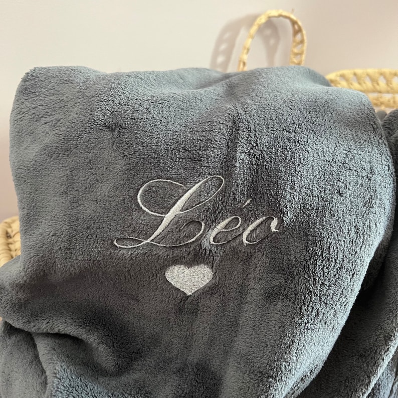 Soft blanket to personalize with the first name of the baby or child of your choice. A beautiful, large blanket that will keep you warm image 7