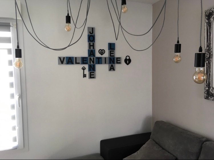 Décoration Lettre Scrabble Géante en Bois Patiné Pour La Famille