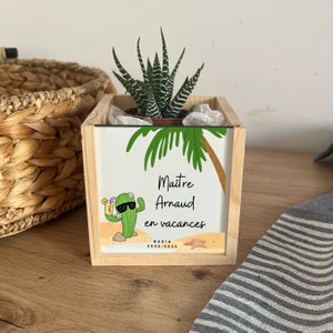 Pretty wooden pencil pot or flower pot to personalize to make a nice gift for Mother's and Grandma's Day