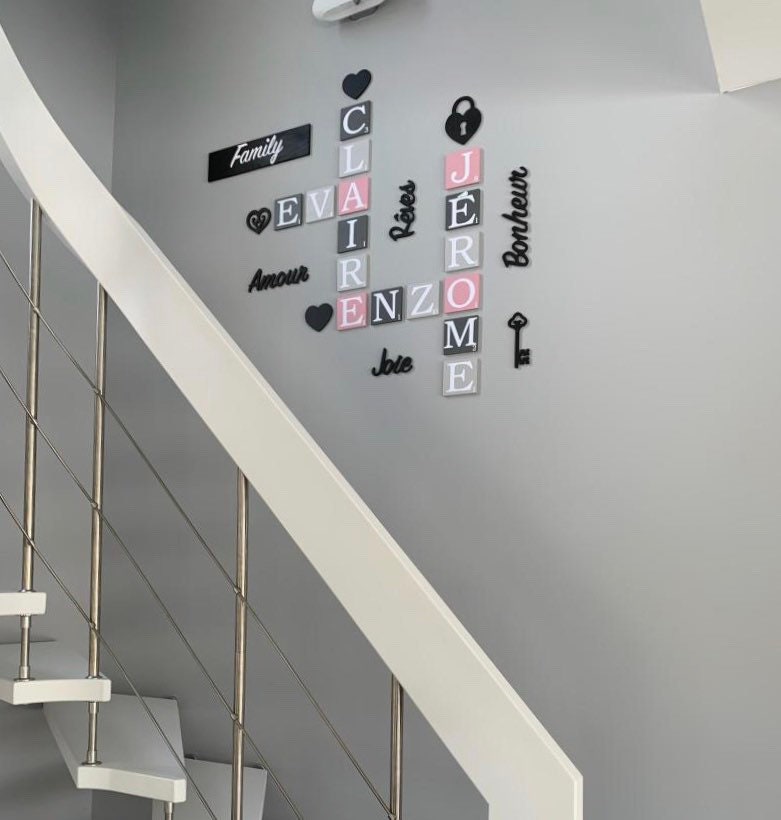 Décoration Lettre Scrabble Géante en Bois Patiné Pour La Famille