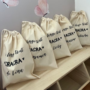Personalisierter Schmutzwäschesack für Babys. Wäschesack für Kinder, Reisekofferfach, personalisiertes Geburts- und Babytextil und Geschenk