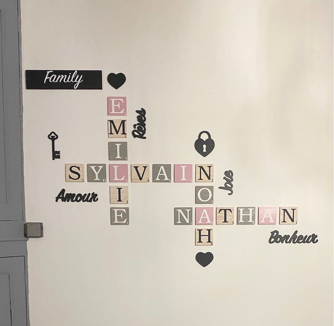 Décoration Lettre Scrabble Géante en Bois Patiné Pour La Famille