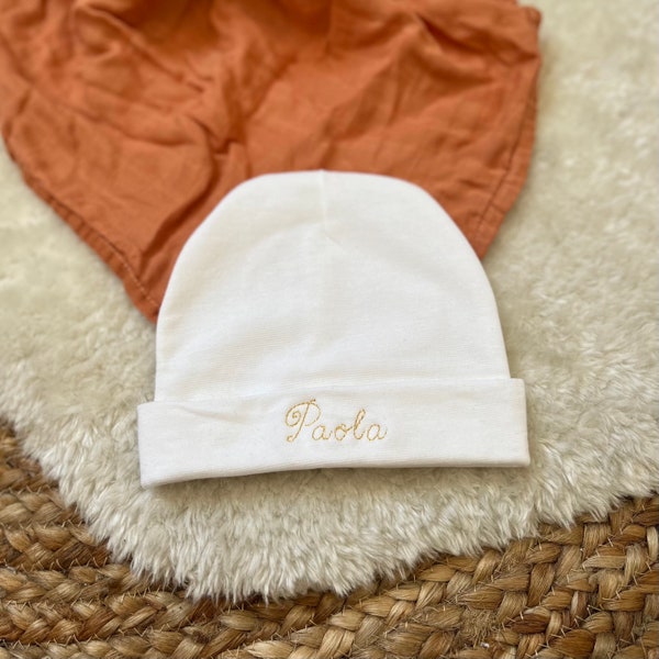 Bonnet de naissance personnalisé pour bébé avec broderie de votre choix