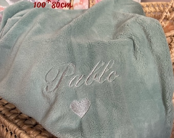 Soft blanket to personalize with the first name of the baby or child of your choice. A beautiful, large blanket that will keep you warm!