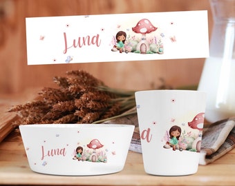 Vaso infantil personalizable en plástico irrompible. Ideal para la escuela, casa o un picnic.