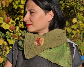 Felted women green scarf, scarf with fall leaves, red orange scarf of wool, silk, fall accessory, felted clothing, gift for her