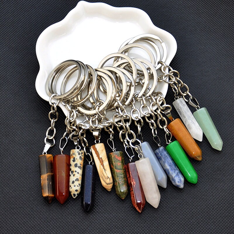 2-100pcs Mixed Crystal Point Keychain，Hexagon Spike Quartz Keychain， Purse/ Backpack/Wallet Charm, Gemstone Pillar Point Keychain