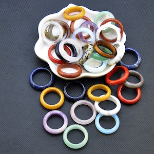 2-100pcs Natural Mix Stone Solid Rings Hand Carved Women Man Rings,Genuine Gemstone Rings，Handmade Rings Minimalist Jewelry，Crystal Ring image 4